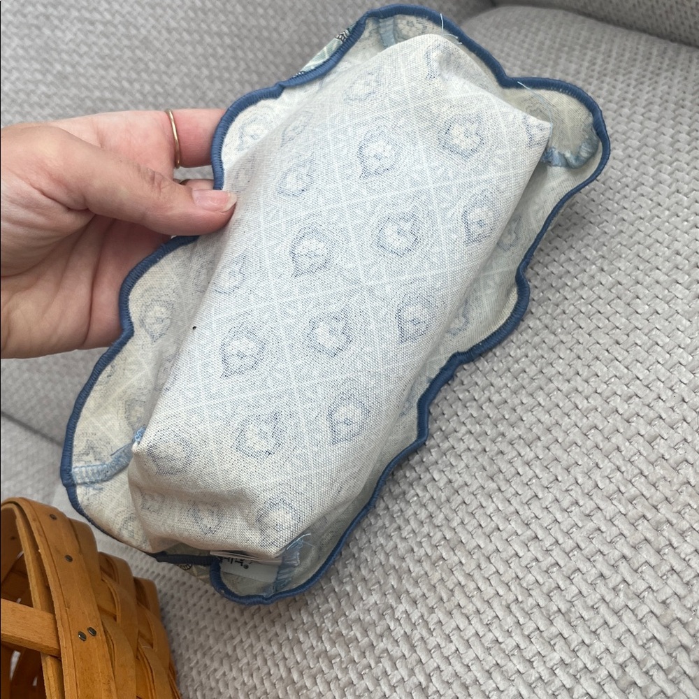 Longaberger Horizon of Hope Basket with Blue Lining - Picture 13 of 15